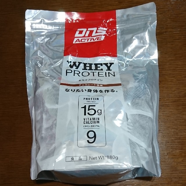 DNS(ディーエヌエス)の【再値下】DNS ホエイプロテイン チョコレート風味 880g 食品/飲料/酒の健康食品(プロテイン)の商品写真