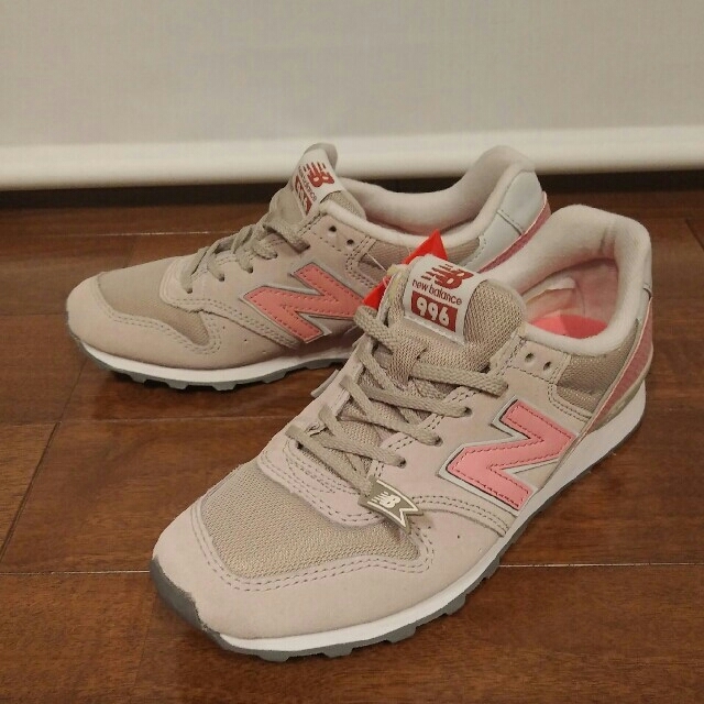 New Balance(ニューバランス)の再値下げ‼　New Balance　ニューバランス　スニーカー23cm レディースの靴/シューズ(スニーカー)の商品写真