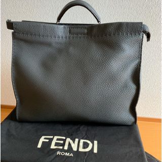 フェンディ(FENDI)の阪急購入正規 フェンディ セレリア ピーカブー メンズ 美品(ショルダーバッグ)