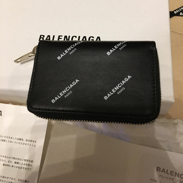 バレンシアガミニ財布ロゴ総柄コインケース