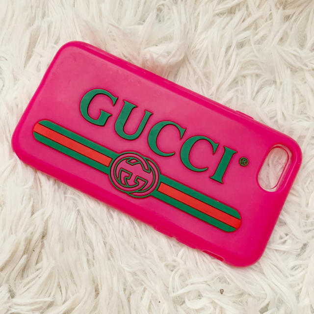 Gucci - GUCCI  iPhoneケースの通販 by 即購入大歓迎♡｜グッチならラクマ