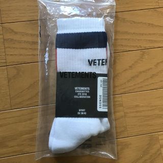 バレンシアガ(Balenciaga)のvetements ×tommy hilfiger ソックス 靴下(ソックス)