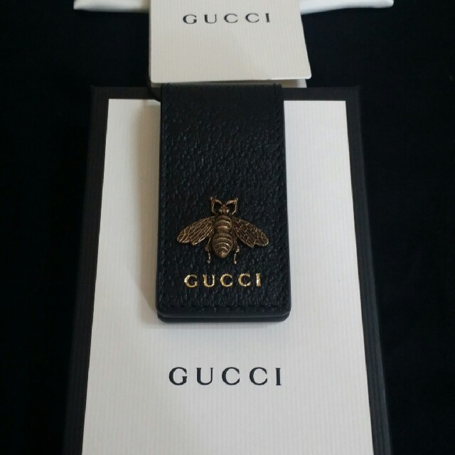 Gucci(グッチ)のGUCCI　マネークリップ　BEE 正規品 メンズのファッション小物(マネークリップ)の商品写真