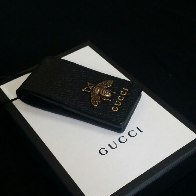 Gucci(グッチ)のGUCCI　マネークリップ　BEE 正規品 メンズのファッション小物(マネークリップ)の商品写真