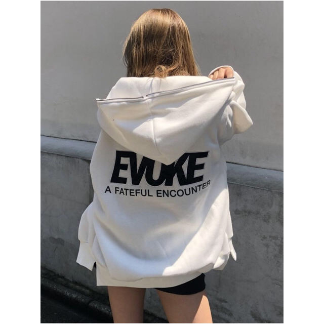 ENVYM(アンビー)のENVYM▼ＥＶＯＫＥ　ＰＫ レディースのトップス(パーカー)の商品写真