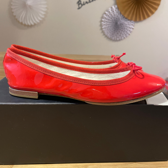 repetto(レペット)のレペット repetto バレエシューズ 赤 36 エナメル レディースの靴/シューズ(バレエシューズ)の商品写真