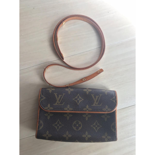 LOUIS VUITTON(ルイヴィトン)のルイ・ヴィトン ミニウェストポーチ レディースのファッション小物(ポーチ)の商品写真