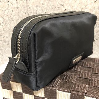 サルヴァトーレフェラガモ(Salvatore Ferragamo)のＳａｌｖａｔｏｒｅ  Ｆｅｒｒａｇａｍｏ  ポーチ ② （未使用品）(ポーチ)