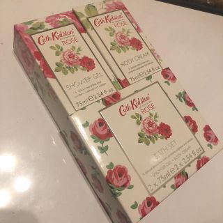 キャスキッドソン(Cath Kidston)の【新品】キャスキッドソン ボディクリーム、シャワージェル(ボディクリーム)