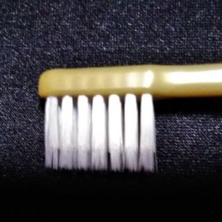 【新品！】磨きやすい歯ブラシ”極” (先細)　12本(歯ブラシ/デンタルフロス)