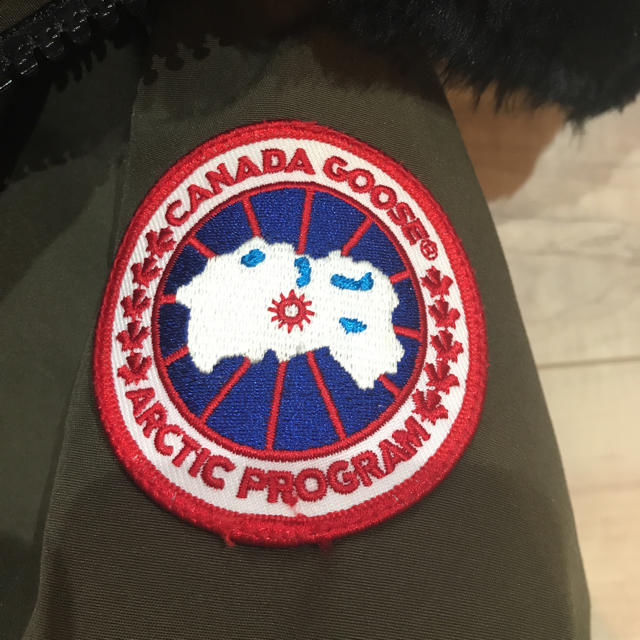 CANADA GOOSE(カナダグース)のカナダグース 美品 XS  レディースのジャケット/アウター(ダウンジャケット)の商品写真