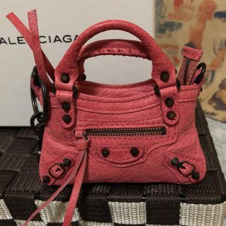 バレンシアガ(Balenciaga)のＢＡＬＥＮＣＩＡＧＡ 限定品「１０周年記念」ミニファーストバッグチャーム(コインケース)