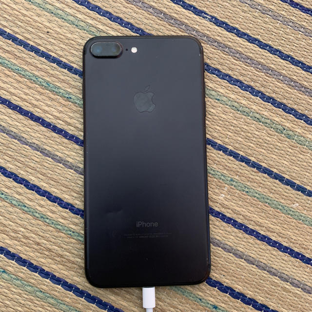 Apple(アップル)のSIMフリー iPhone7plus 128GB ジャンク スマホ/家電/カメラのスマートフォン/携帯電話(スマートフォン本体)の商品写真