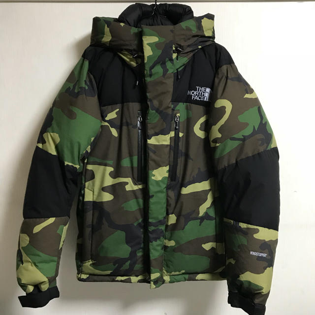 THE NORTH FACE(ザノースフェイス)の【最終値下げ】THE NORTH FACE バルトロライトジャケット 迷彩 メンズのジャケット/アウター(ダウンジャケット)の商品写真