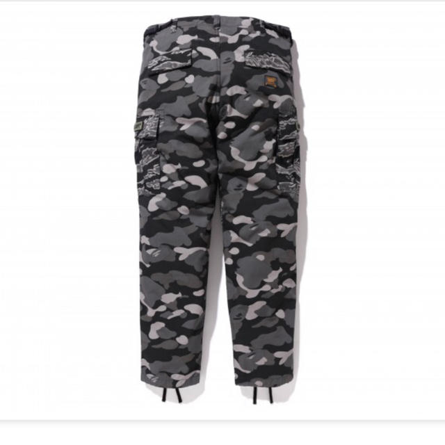 A BATHING APE(アベイシングエイプ)の【Lサイズ】UNDEFEATED×BAPE 6POCKET PANTS メンズのパンツ(ワークパンツ/カーゴパンツ)の商品写真