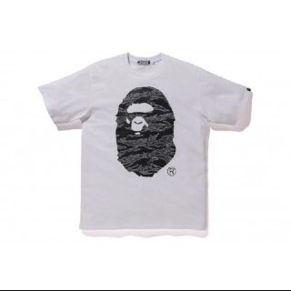 アンディフィーテッド(UNDEFEATED)のUNDEFEATED×BAPE TEE【Sサイズ】(Tシャツ/カットソー(半袖/袖なし))