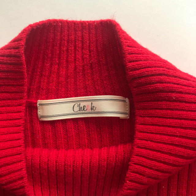Cheek by archives(チークバイアルシーヴ)の【cheek】赤ニットセーター（フリーサイズ） レディースのトップス(ニット/セーター)の商品写真