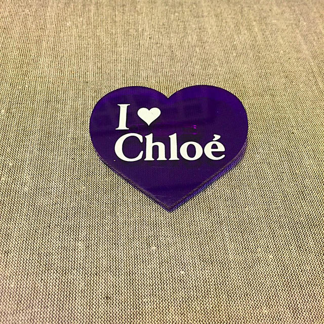 Chloe(クロエ)のクロエのバッヂ レディースのアクセサリー(ブローチ/コサージュ)の商品写真