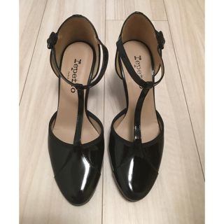 レペット(repetto)の新品 repetto ブラック エナメル T ストラップ(ハイヒール/パンプス)