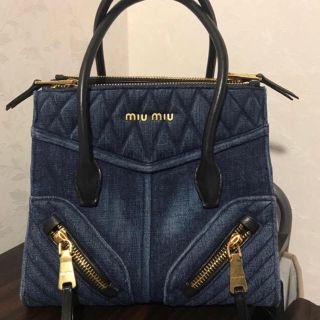 ミュウミュウ(miumiu)のmiumiuデニムバック(ハンドバッグ)