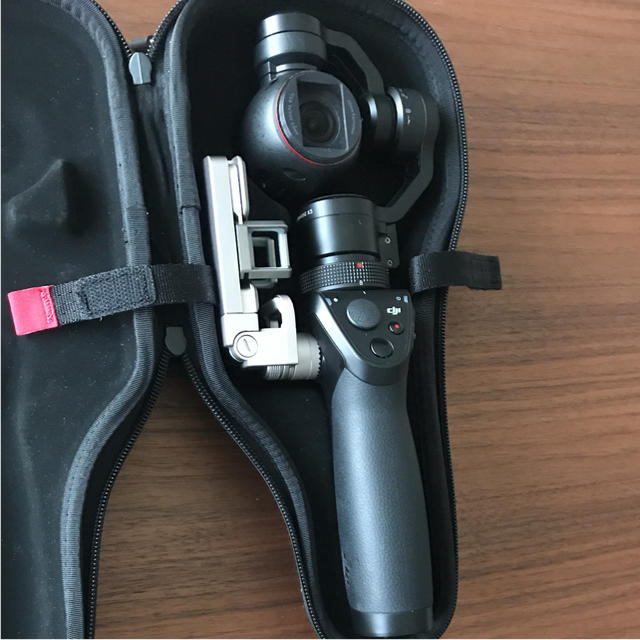 DJI Osmo ZENMUSE X3 4K対応 美品 スマホ/家電/カメラのカメラ(ビデオカメラ)の商品写真