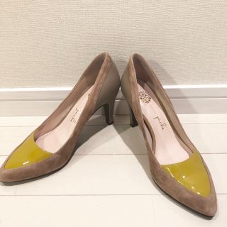 ピシェアバハウス(PICHE ABAHOUSE)の【ほぼ未使用】アバハウス piche パンプス バイカラー (ハイヒール/パンプス)