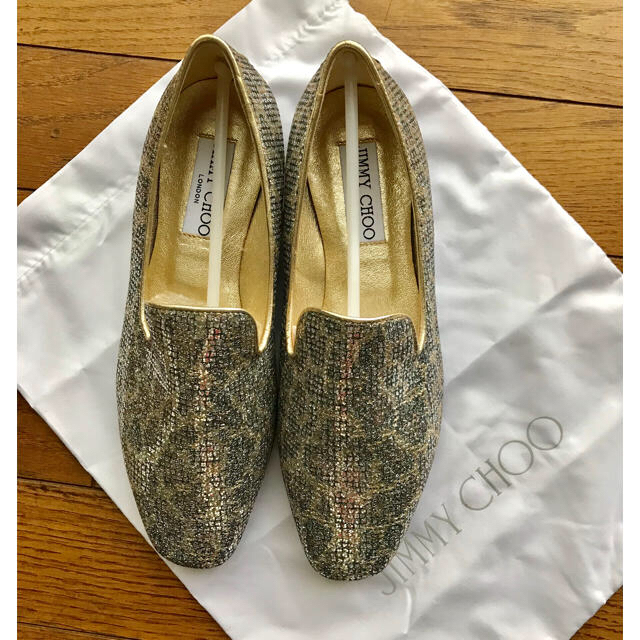 JIMMY CHOO(ジミーチュウ)のJIMMY CHOO レディースの靴/シューズ(スリッポン/モカシン)の商品写真