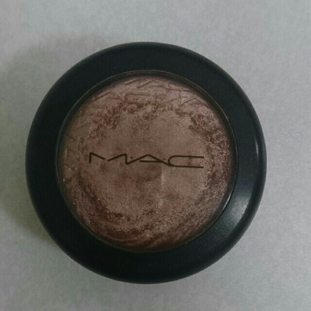 MAC(マック)のMACアイシャドウ コスメ/美容のベースメイク/化粧品(アイシャドウ)の商品写真