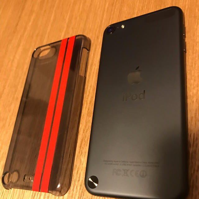 iPod touch(アイポッドタッチ)の美品 iPod touch MD723J/A スマホ/家電/カメラのオーディオ機器(ポータブルプレーヤー)の商品写真