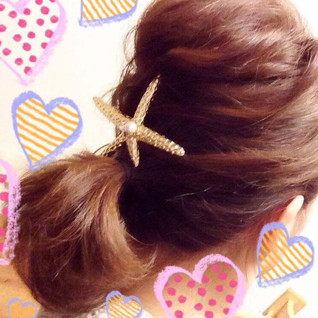 スターフィッシュバレッタ☆ビジュー付 レディースのヘアアクセサリー(ヘアピン)の商品写真