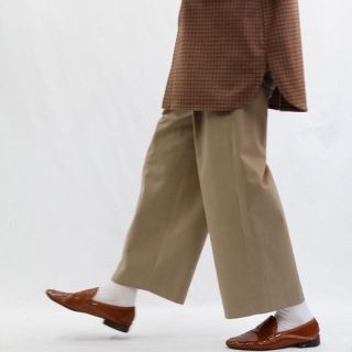 サンシー(SUNSEA)のURU ウル 2TUCK WIDE PANTS BEIGE(チノパン)