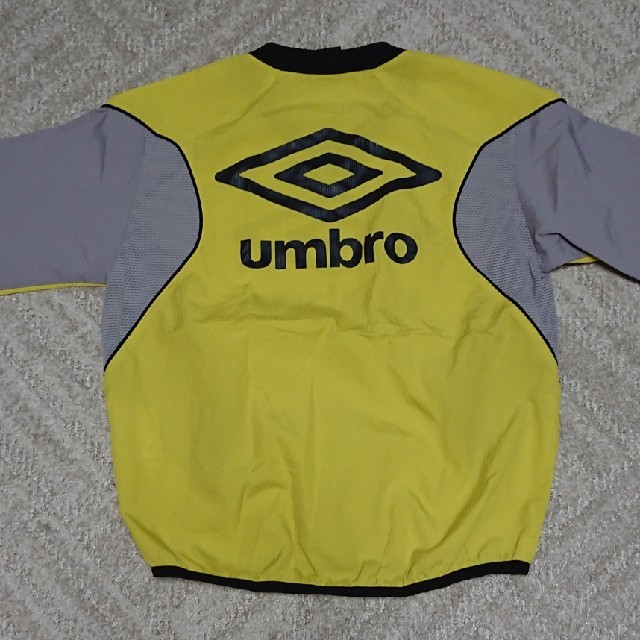 UMBRO(アンブロ)のumbroアンブロ ピステ イエロー 130 キッズ/ベビー/マタニティのキッズ服男の子用(90cm~)(ジャケット/上着)の商品写真