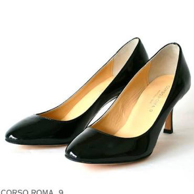 CORSO ROMA 9  エナメルパンプス