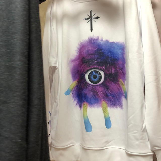 MILKBOY(ミルクボーイ)の完売 新品 TRAVAS TOKYO パーカー One Eye Monster メンズのトップス(パーカー)の商品写真