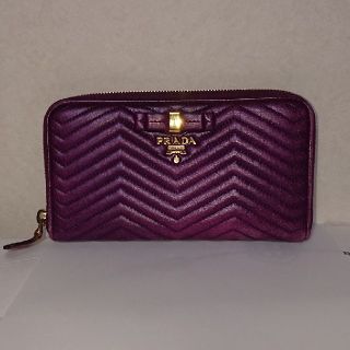 プラダ(PRADA)のプラダ 紫 長財布(財布)