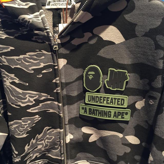 新品 XL Bape Undefeated Shark シャーク パーカー 新品 XL Bape Undefeated Shark シャーク パーカー