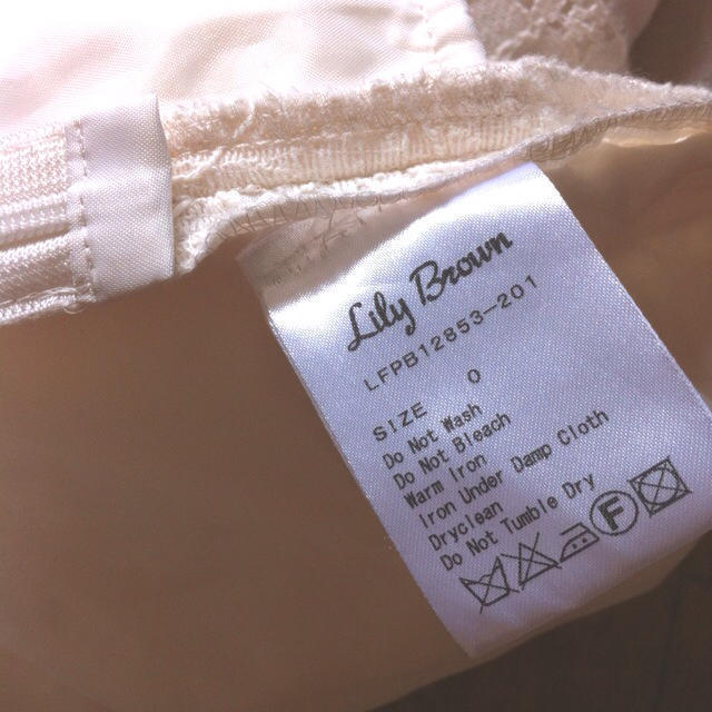 Lily Brown(リリーブラウン)のLilybrown＊レースショートパンツ レディースのパンツ(ショートパンツ)の商品写真