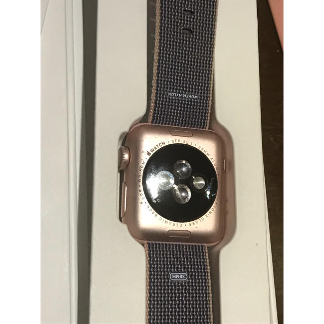 Apple Watch(アップルウォッチ)のApple watch series2 ローズゴールド 38mm スマホ/家電/カメラのスマートフォン/携帯電話(スマートフォン本体)の商品写真