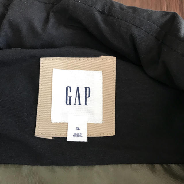 GAP(ギャップ)のGAPダウンベスト 美品 メンズのジャケット/アウター(ダウンベスト)の商品写真