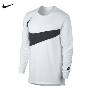 ナイキ(NIKE)の★送料無料★UK直輸入★ナイキ★ビッグスウォッシュ長袖Tシャツ★白x黒/M★(Tシャツ/カットソー(七分/長袖))