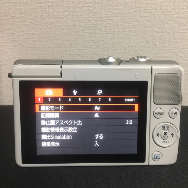 Canon(キヤノン)のCanon EOS M100 ダブルズームキット スマホ/家電/カメラのカメラ(ミラーレス一眼)の商品写真