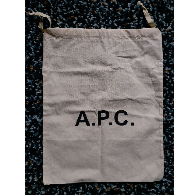 A.P.C(アーペーセー)のA.P.C 巾着 保管袋 レディースのバッグ(ショップ袋)の商品写真