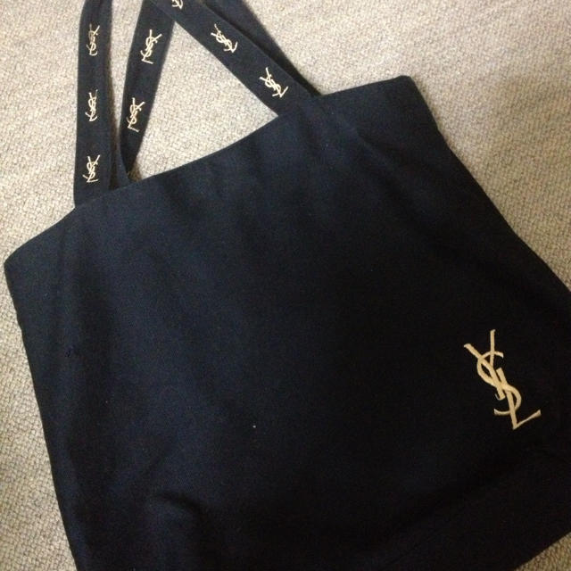 Saint Laurent(サンローラン)のYSLトートBAG レディースのバッグ(トートバッグ)の商品写真