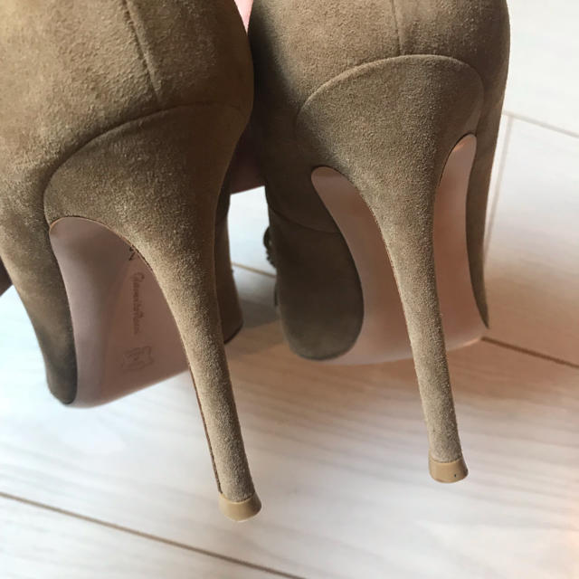 Gianvito Rossi タッセル スエードパンプス ブラウン