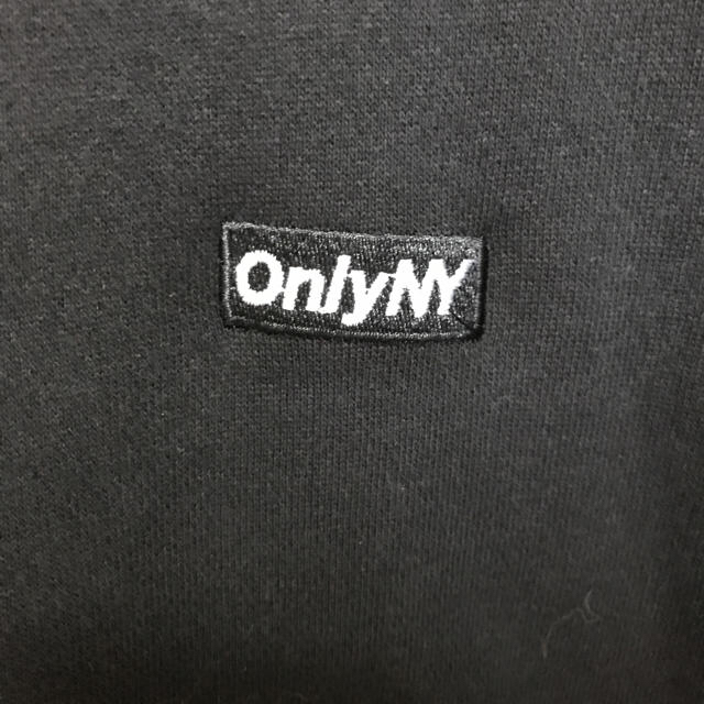 Supreme(シュプリーム)のOnly NY Logo Quater Zip Pullover メンズのトップス(スウェット)の商品写真