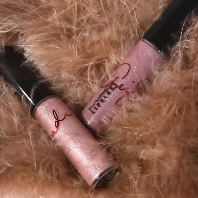 MAC - ミンミ様専用♡MACリップグラス アリアナ グランデの通販 by