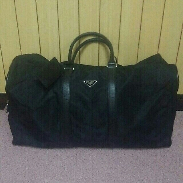 PRADA 黒ボストンバッグ PRADA 黒ボストンバッグ