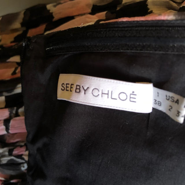 SEE BY CHLOE(シーバイクロエ)のシーバイクロエ SEE BY CHLOE シルクドレス 38 花柄 レディースのワンピース(ひざ丈ワンピース)の商品写真