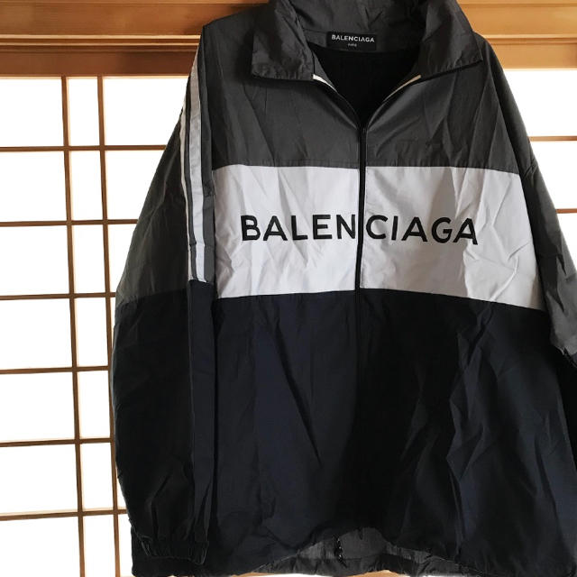 Balenciaga(バレンシアガ)のバレンシアガ トラックジャケット 38 メンズのジャケット/アウター(ナイロンジャケット)の商品写真