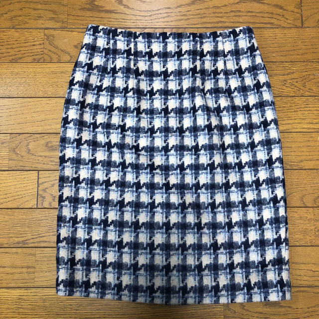 OFUON(オフオン)のOFUONひざ丈スカート レディースのスカート(ひざ丈スカート)の商品写真